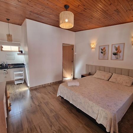Free Soul House - Localizacao Ideal No Centrinho Алту-Параизу-ди-Гояс Экстерьер фото